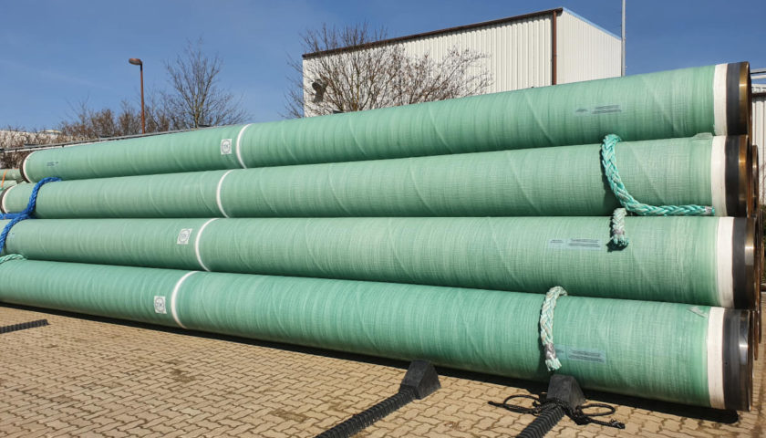 Laminating of steel pipes